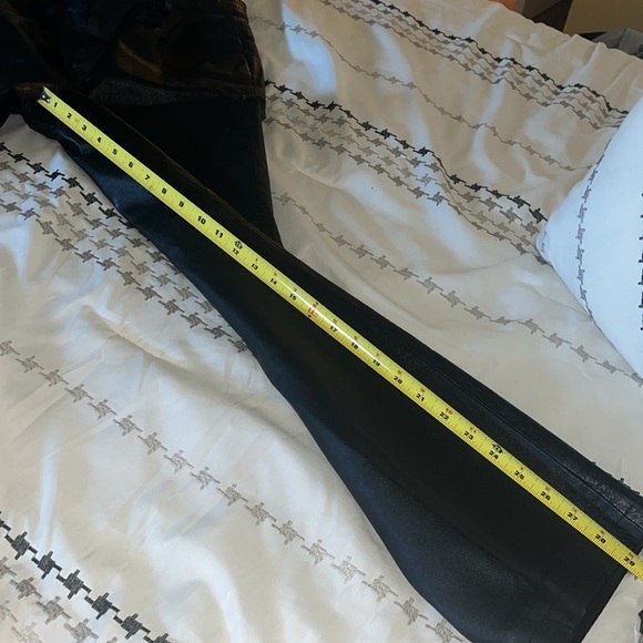 Women’s Newport News Easy Style Black 100% Genuine Leather Pants Size 6 - Picture 6 of 8